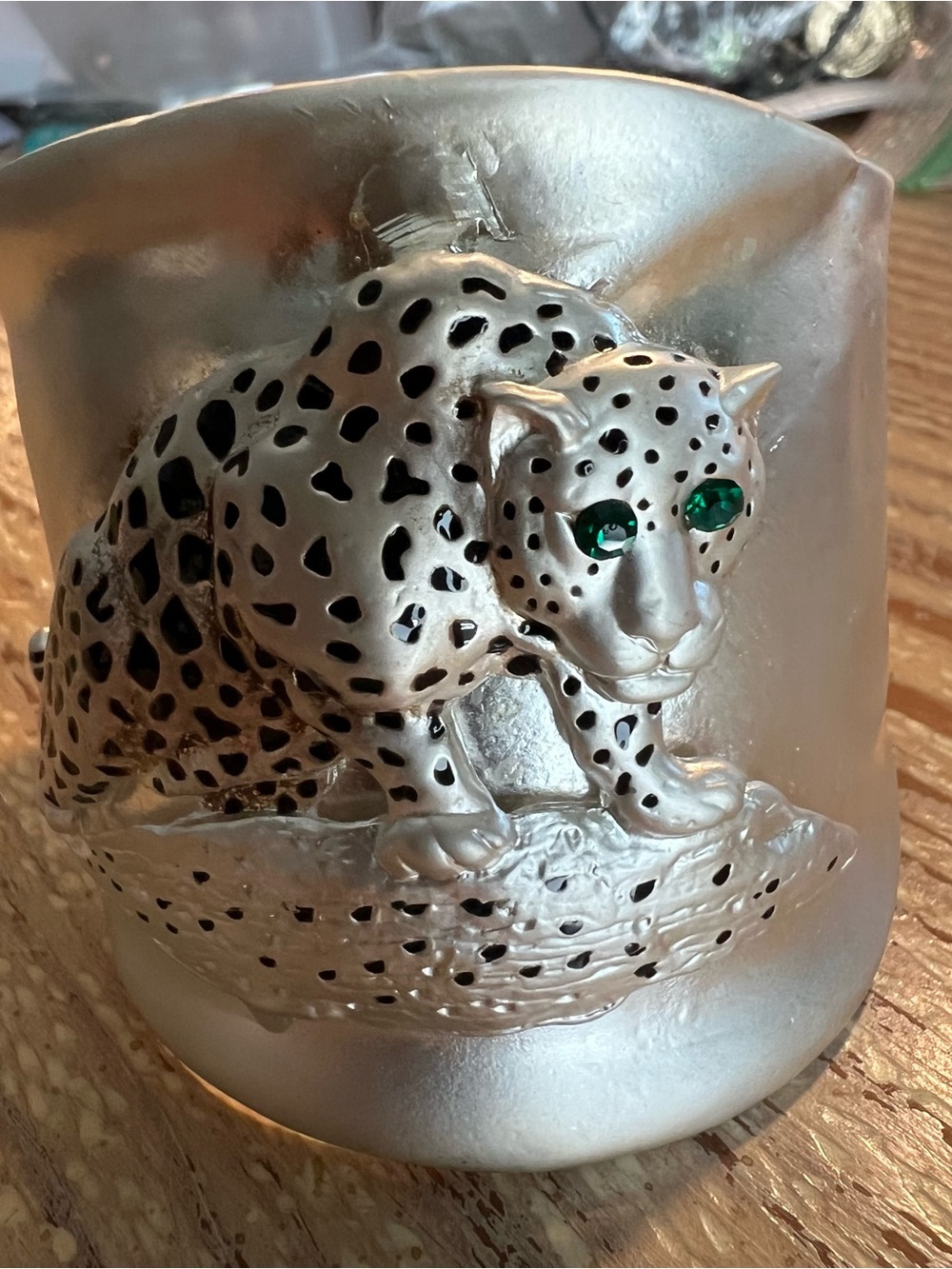 Vintage 80-90” Silver Leopard Cuff Bracelet with Green Stone Eyes